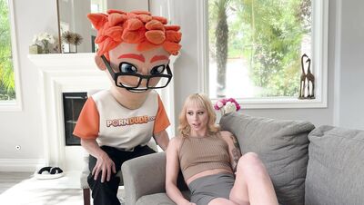 Hannah Quinn’s Sexy Session with Dr. Porn Dude