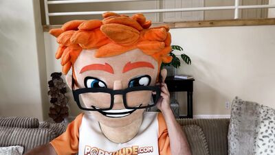 Freya Von Doom Sneaks into Porn Dude’s Home and Pants