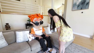 Scarlett Rosewood Gives Porn Dude Some In-Home Care