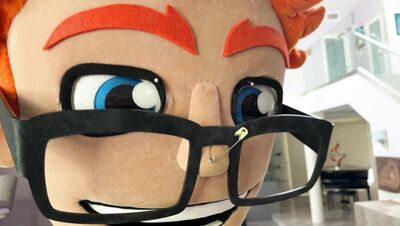 Luxe La Fox Unpicks Porn Dude’s Seams