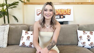 Thea Summers Shows Porn Dude What She’s Got