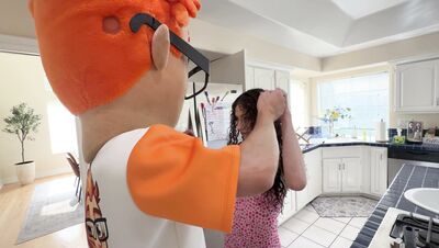 Stella Nash Has Porn Dude as an Appetizer