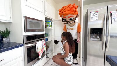 Rhae Woods Cleans Porn Dude’s Home and Dick