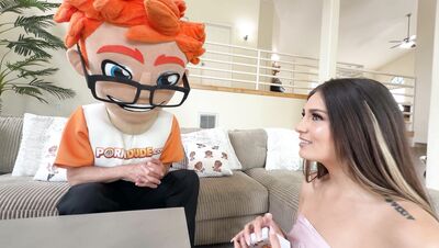 Sofie Reyez Gets Lucky with Porn Dude