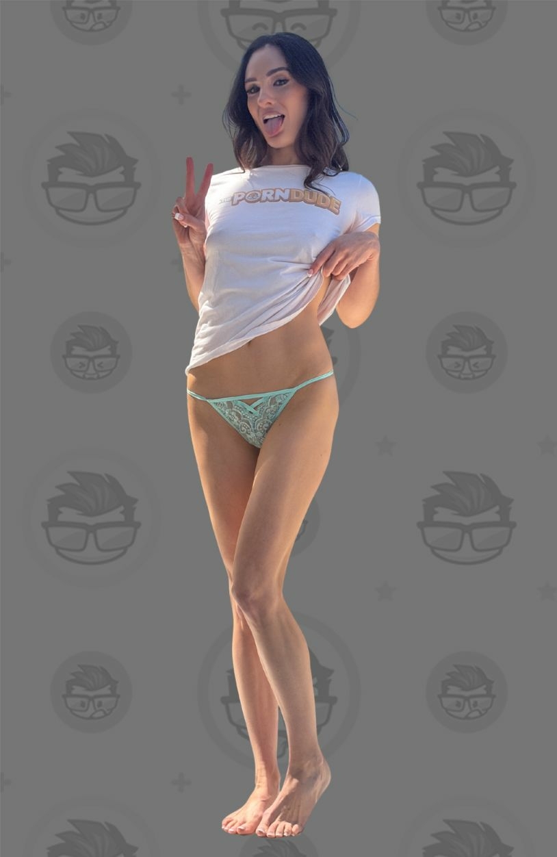 Ava Alex