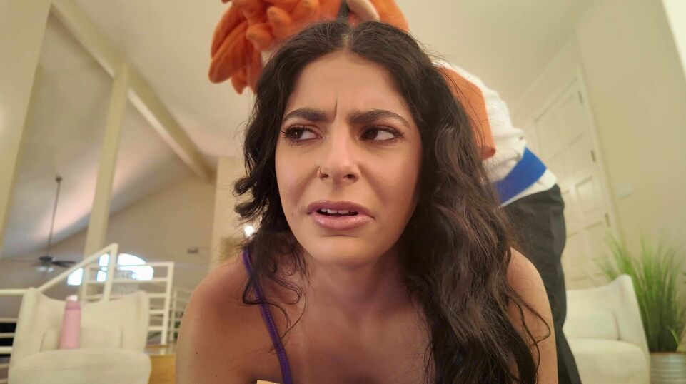 Angel Gostosa Grapples With Porn Dude
