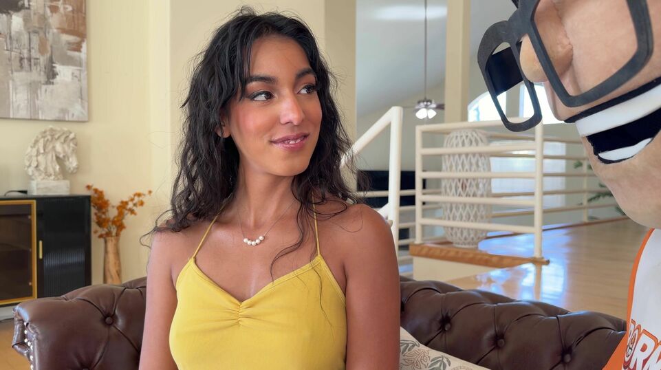 Claire Black Makes It Big with Porn Dude